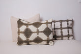 Textiles teinte a la main avec des couleurs naturelle.